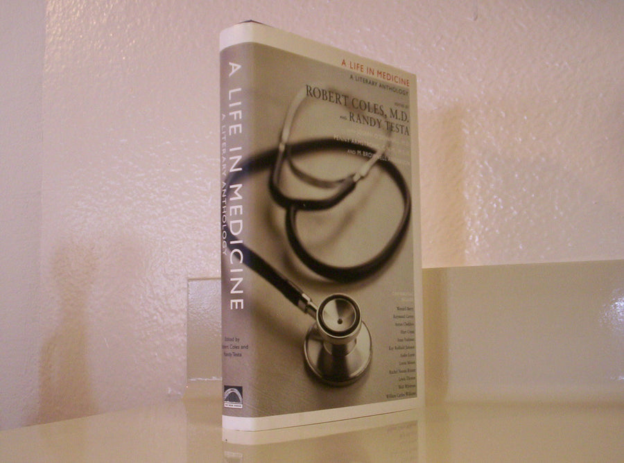 Used - Good | A Life in Medicine: A Literary Anthology -- Hardcover