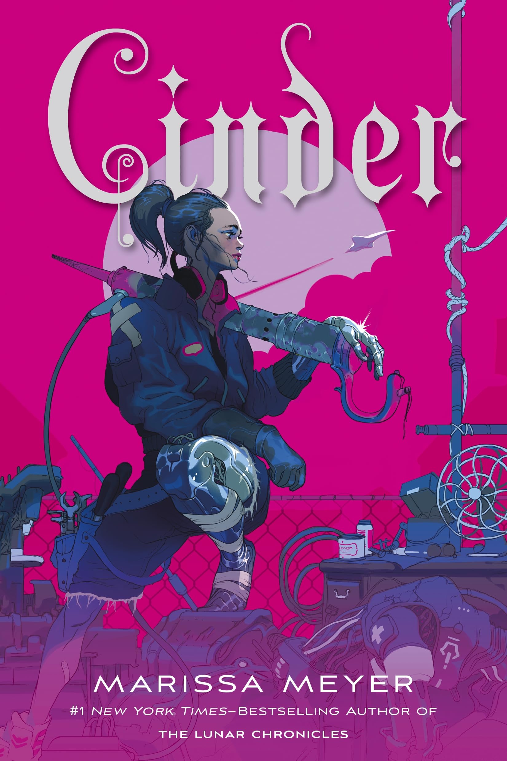 Cinder: Book One of the Lunar Chronicles by Meyer, Marissa