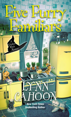 Five Furry Familiars -- Lynn Cahoon, Mass Market Paperbound