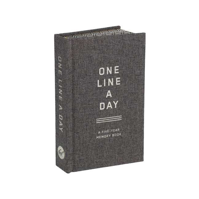 Charcoal Canvas One Line a Day: A Five-Year Memory Book -- Chronicle Books, Other