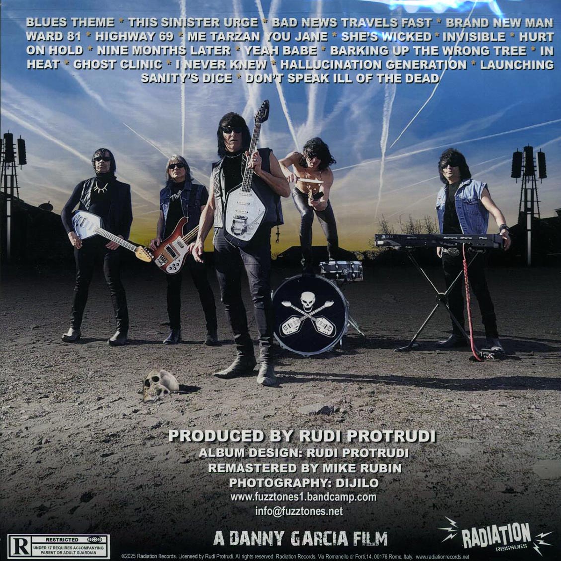 The Fuzztones - The Fuzztones Vs The World: Music From The Soundtrack Of The Motion Picture (2xLP) (remastered) (incl. a bonus 45rpm vinyl) - Vinyl LP, LP