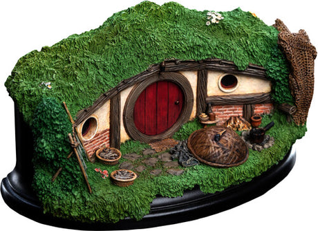 Hobbit - 31 Lakeside, Open Edition Polystone, Collectibles