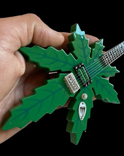 Axe Hvn Tc420 Cheech & Chong Sweet Leaf Mary Jane, Axe Hvn Tc420 Cheech & Chong Sweet Leaf Mary Jane, Collectibles