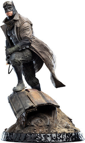 Justice League - Batman - 1:4 Scale Statue