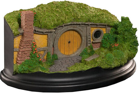 Lord Of The Rings Trilogy Bagshot Row Hobbit Hole, Open Edition Polystone, Collectibles