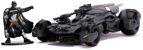 1:32 2017 Justice League Batmobile W/Batman Figure
