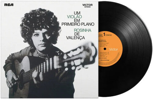 Um Violao Em Primeiro Plano