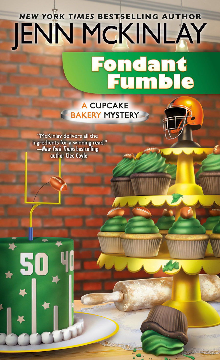 Fondant Fumble -- Jenn McKinlay, Mass Market Paperbound