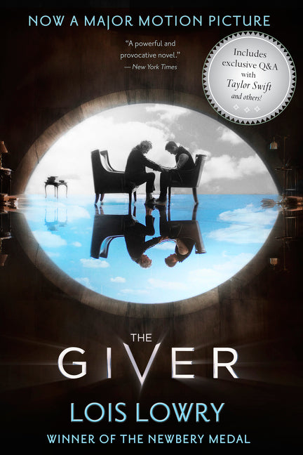The Giver Movie Tie-In Edition: A Newbery Award Winner -- Lois Lowry, Paperback