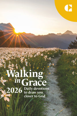 Walking in Grace 2026 Pocket Edition: Daily Devotions to Draw You Closer to God -- Guideposts, Paperback